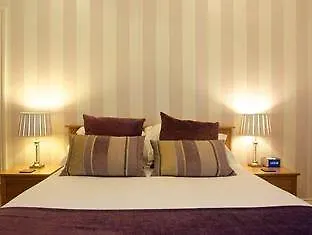 Hotel Chestnuts House Bath Gasthof